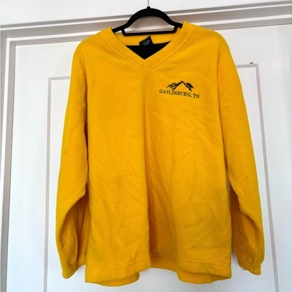 Tipsy Yellow & Black "Gatlinburg TN" Long Sleeve V-Neck Fleece Sweatshirt Sz XL